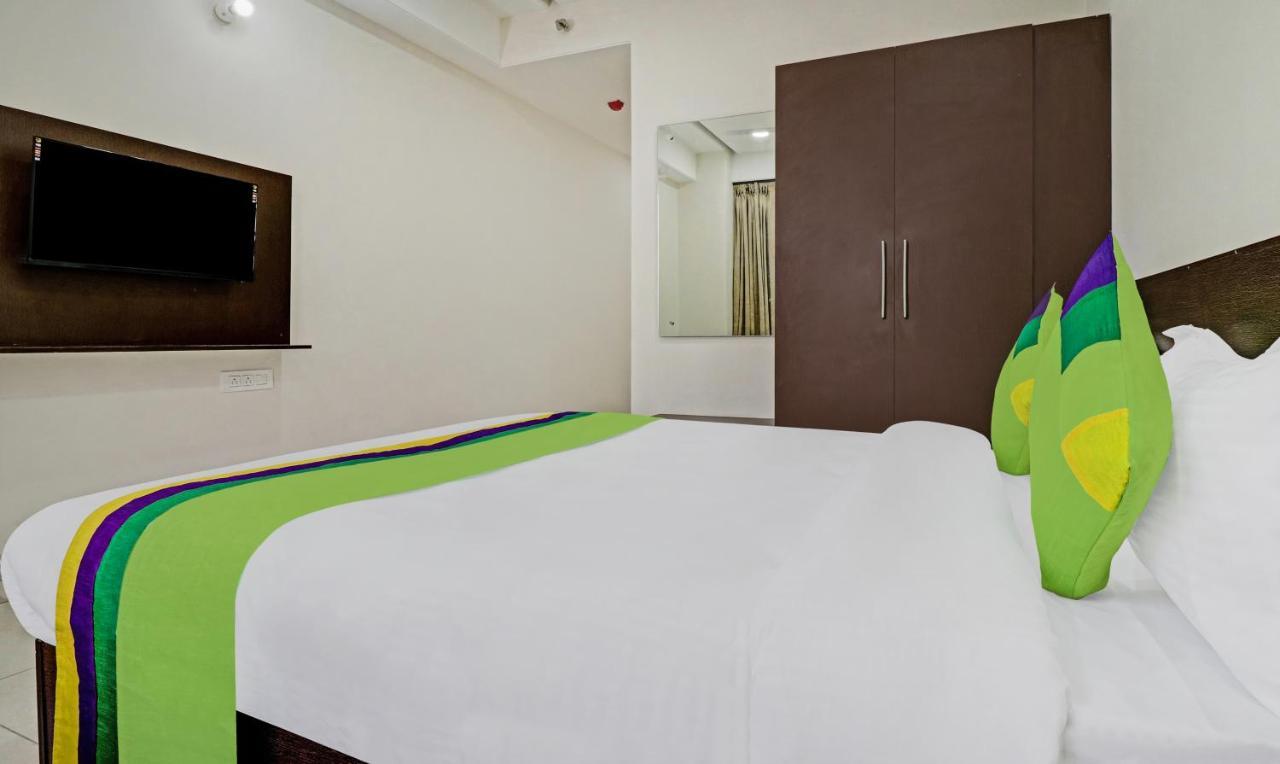 Treebo Kamron Regency Sector 80 Hotel Mohali Ngoại thất bức ảnh