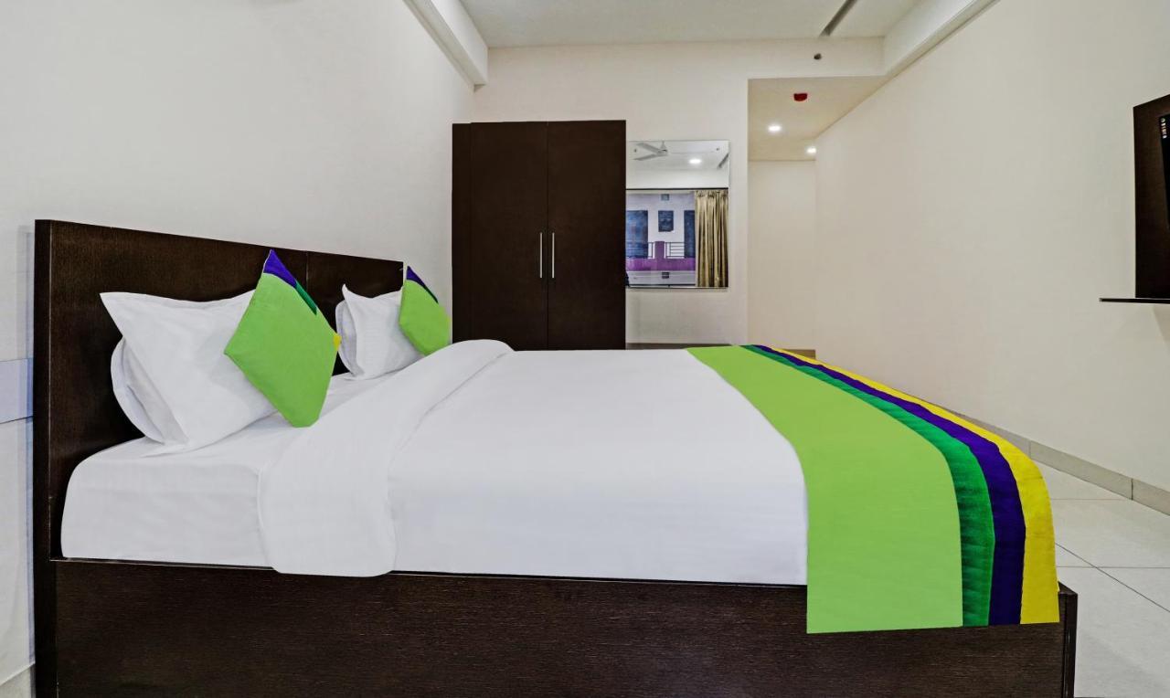 Treebo Kamron Regency Sector 80 Hotel Mohali Ngoại thất bức ảnh