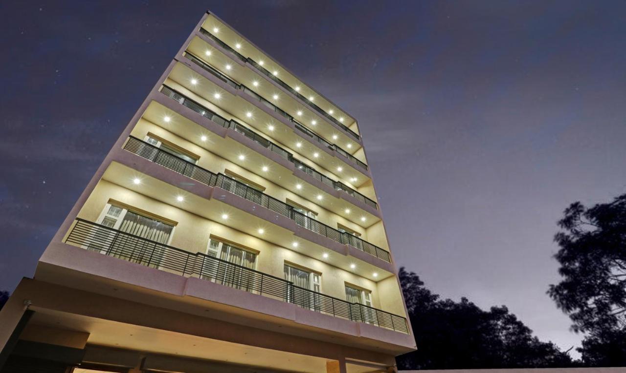 Treebo Kamron Regency Sector 80 Hotel Mohali Ngoại thất bức ảnh