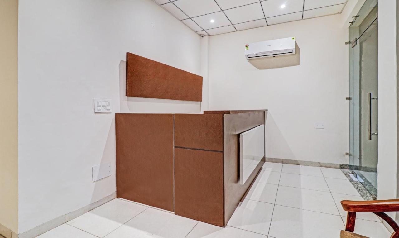 Treebo Kamron Regency Sector 80 Hotel Mohali Ngoại thất bức ảnh