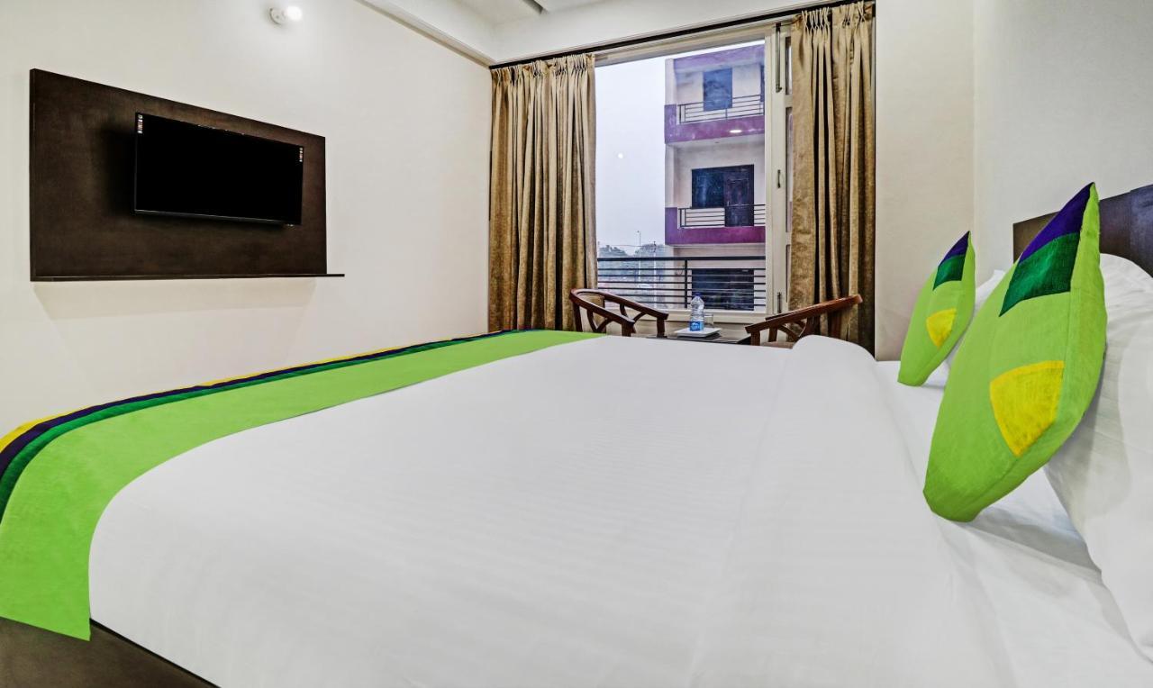 Treebo Kamron Regency Sector 80 Hotel Mohali Ngoại thất bức ảnh